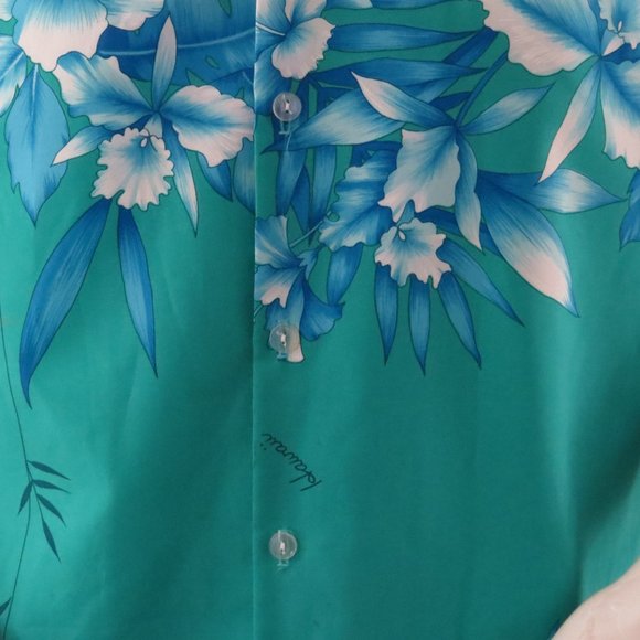Vintage Hawaiian Shirt - Large Floral Pattern on Teal Base - Men's Large - Picture 3 of 8